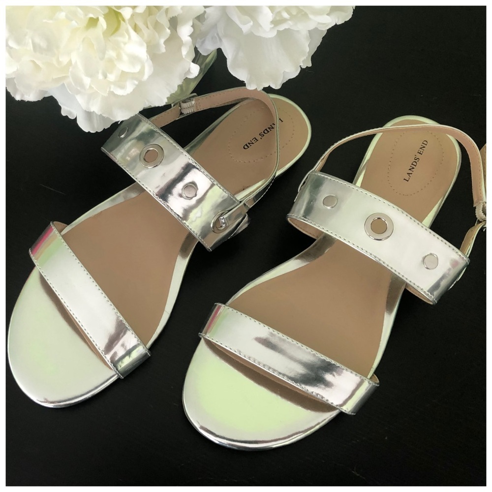 LANDS’ END SILVER METALLIC SANDALS